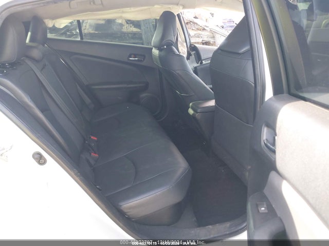 JTDKARFU1G3009903 Toyota Prius Three Touring