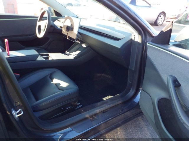 2024 TESLA MODEL 3 5YJ3E1EA5RF738526 Photo 4