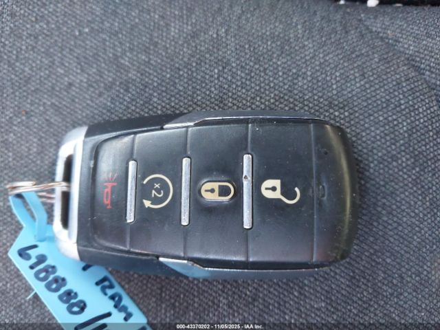 2019 RAM 1500 1C6SRFFT8KN698888 Photo 10