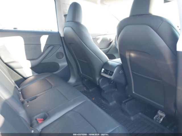 2024 TESLA MODEL Y 7SAYGDEE3RF160174 Photo 7