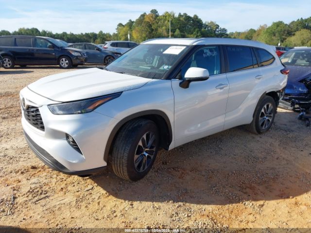 2024 TOYOTA HIGHLANDER 5TDKDRAH4RS052389 Photo 1