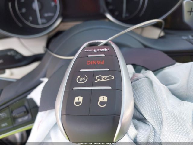 2018 ALFA ROMEO GIULIA ZARFAEEN6J7577932 Photo 10