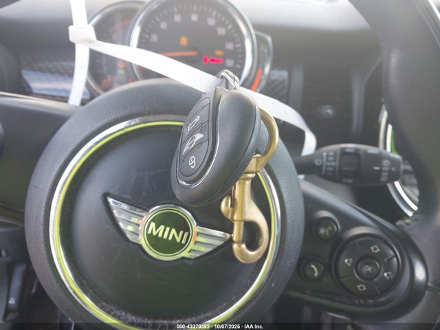 Aukcja sprzedaży 2018 Mini Hardtop Cooper S, vin: WMWXU3C55J2F50537, numer aukcji: 43370392