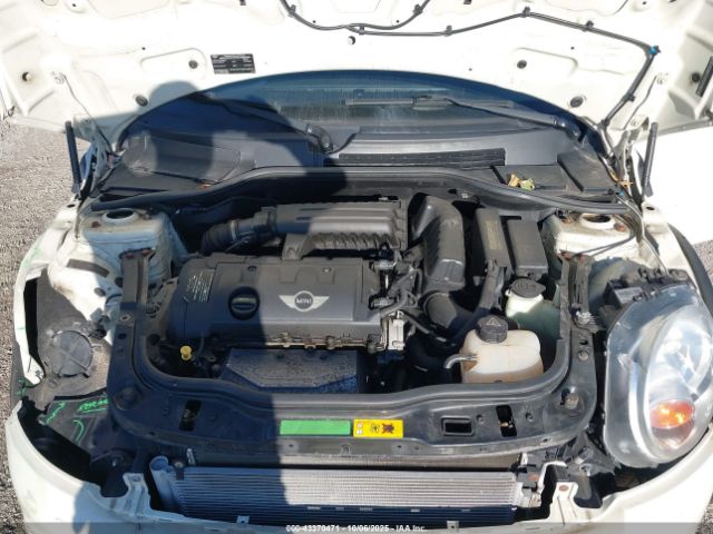 2011 MINI COOPER CLUBMAN WMWZF3C5XBTY00737 Photo 9