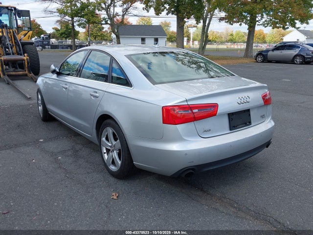 2012 AUDI A6 WAUGGAFC5CN109060 Photo 2