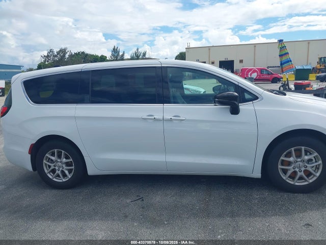 43370578 :رقم المزاد ، 2C4RC1BG2SR520790 vin ، 2025 Chrysler Pacifica Select مزاد بيع