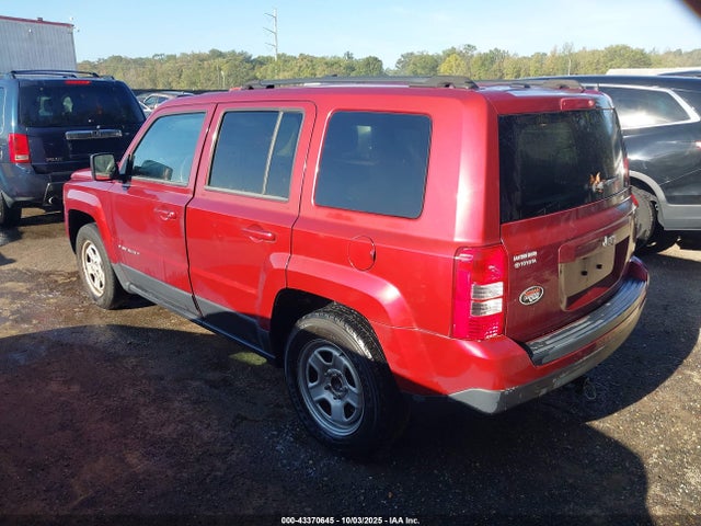 2016 JEEP PATRIOT 1C4NJPBA2GD514324 Photo 2