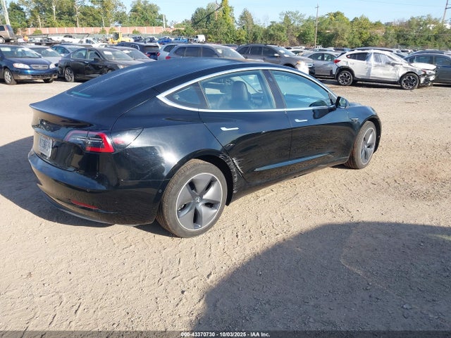 2018 TESLA MODEL 3 5YJ3E1EA7JF056509 Photo 3
