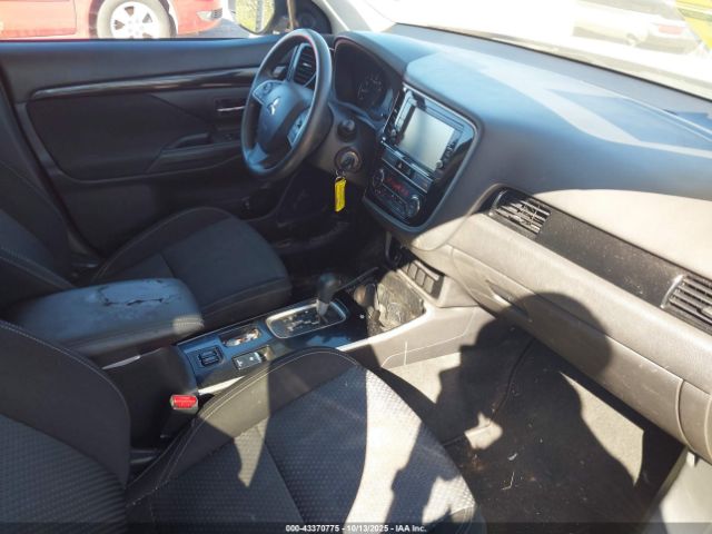 2019 MITSUBISHI OUTLANDER JA4AD2A32KZ013032 Photo 4