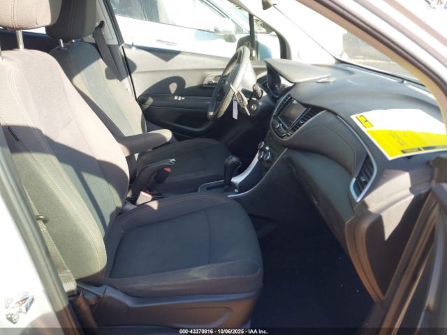 2022 CHEVROLET TRAX KL7CJKSMXNB522682 Photo 4