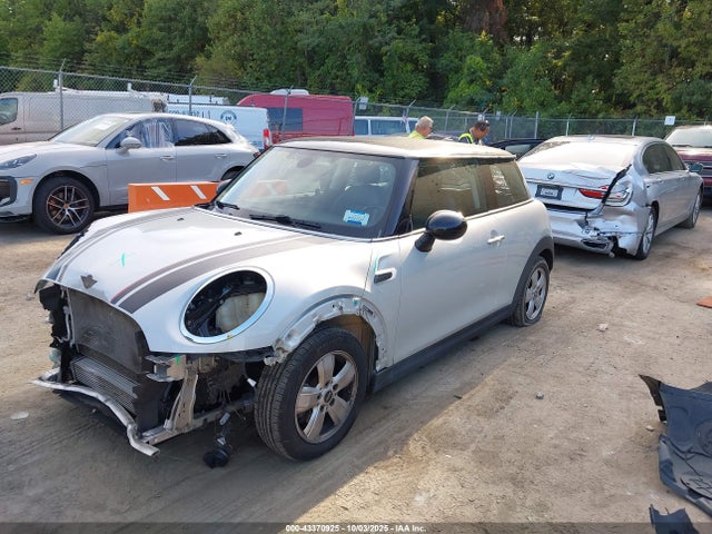 2018 MINI HARDTOP WMWXP5C51J2G61332 Photo 1