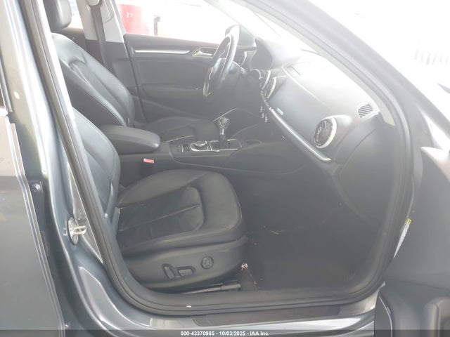 2015 AUDI A3 WAUEFGFF7F1075898 Photo 4