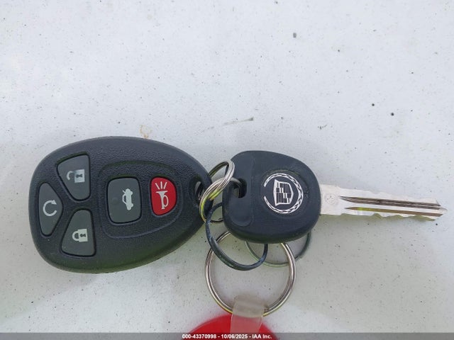 43370998 :رقم المزاد ، 1G6KD57Y87U233913 vin ، 2007 Cadillac Dts Luxury I مزاد بيع