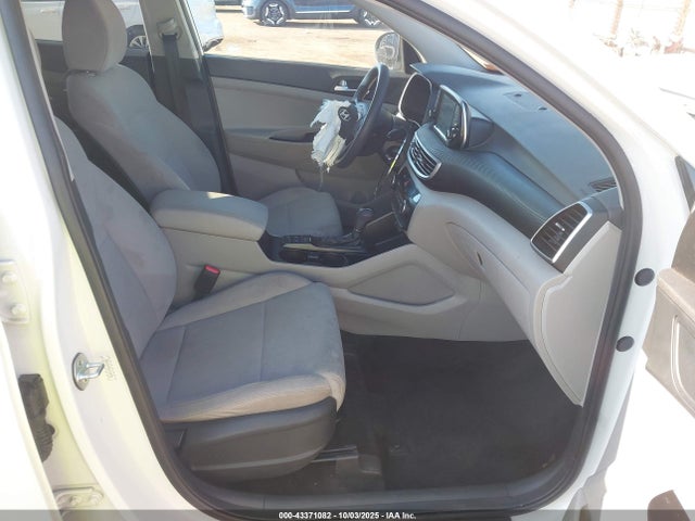 43371082 :رقم المزاد ، KM8J2CA49LU130756 vin ، 2020 Hyundai Tucson Se مزاد بيع
