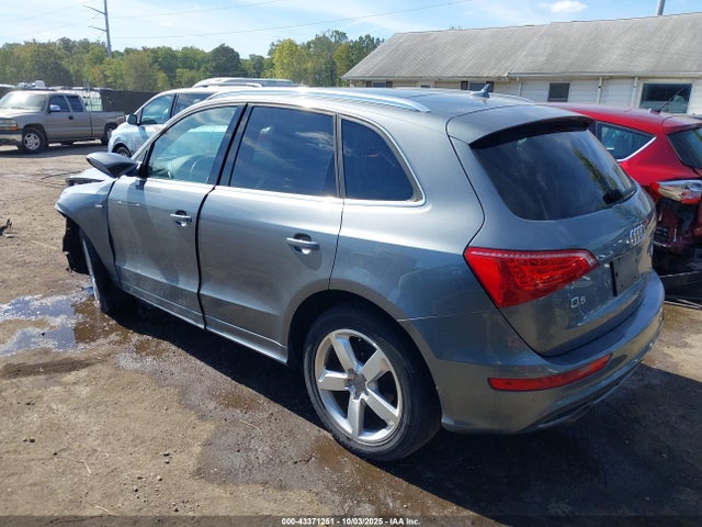 2012 AUDI Q5 WA1DKAFP4CA109933 Photo 2