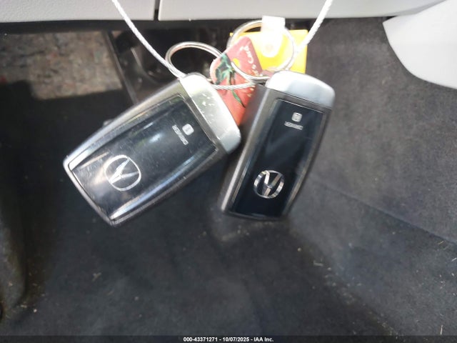 2017 ACURA TLX 19UUB1F31HA002463 Photo 10