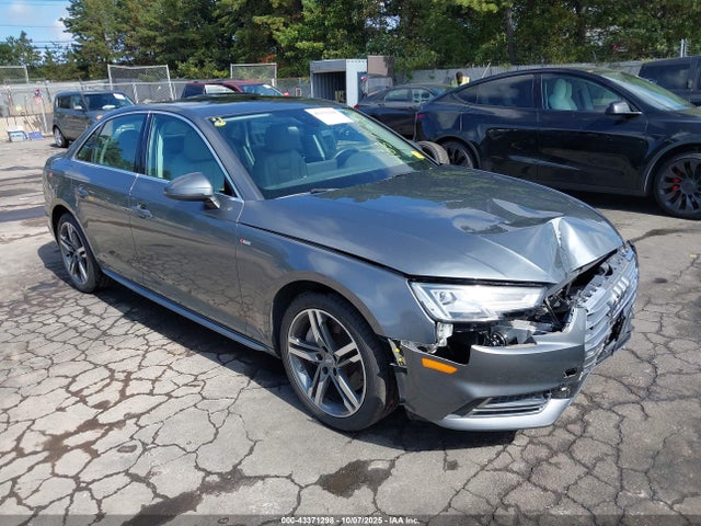2018 AUDI A4 WAUENAF40JN010083 Photo 0