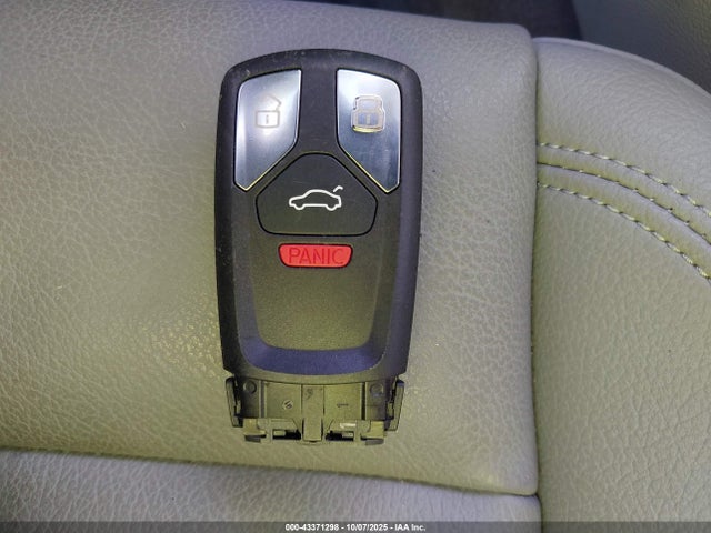 2018 AUDI A4 WAUENAF40JN010083 Photo 10
