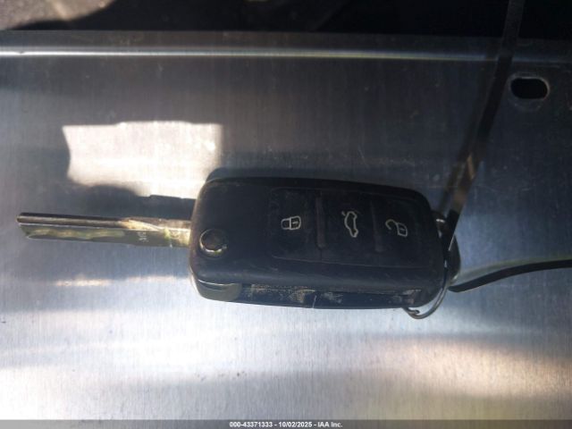 2017 VOLKSWAGEN PASSAT 1VWBT7A3XHC043964 Photo 10