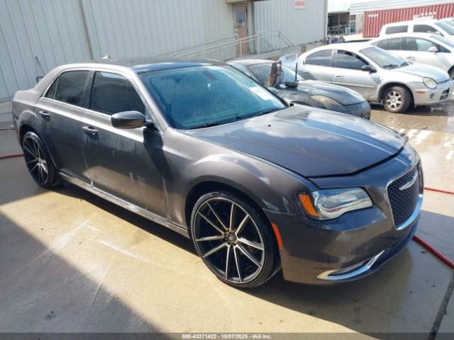 2016 CHRYSLER 300 2C3CCAAG1GH229755