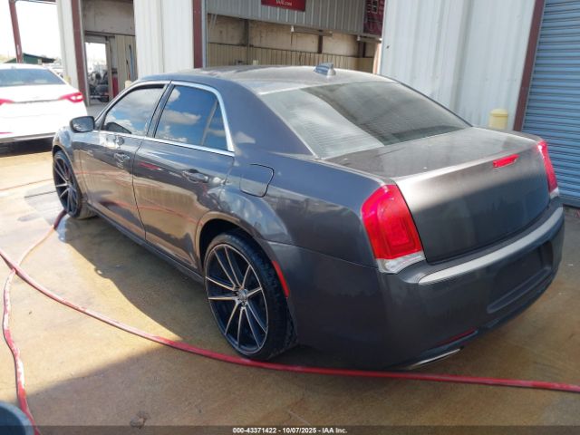 2016 CHRYSLER 300 2C3CCAAG1GH229755 Photo 2