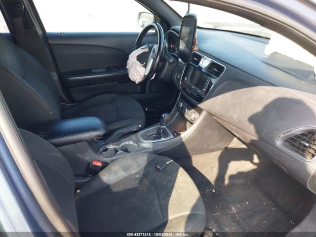 2011 CHRYSLER 200 1C3BC1FG8BN602942 Photo 4