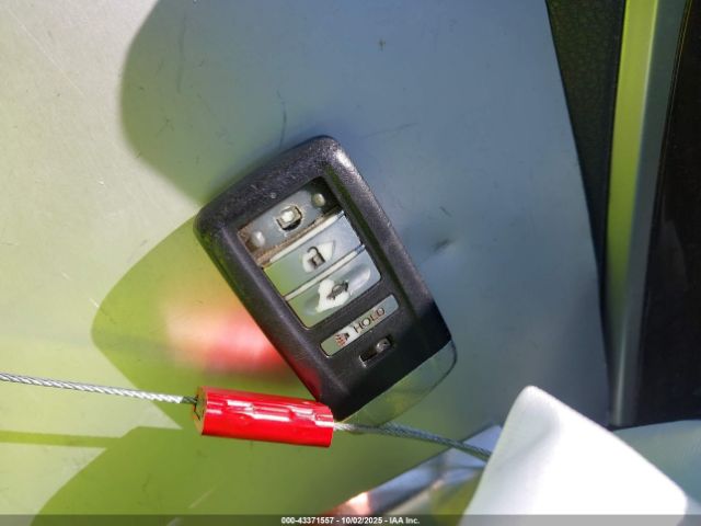 2015 ACURA RLX JH4KC1F98FC000166 Photo 10