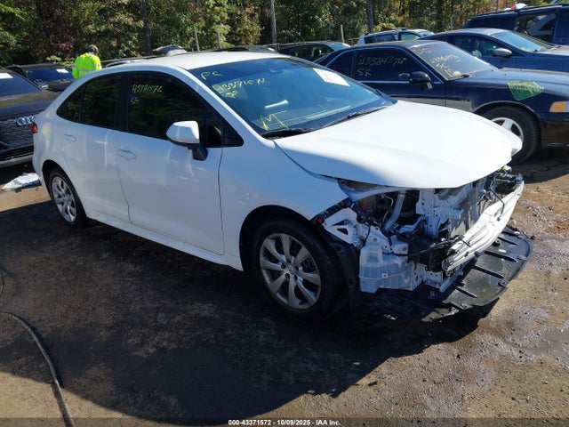 Продажа на аукционе авто 2022 Toyota Corolla Le, vin: 5YFEPMAE5NP361059, номер лота: 43371572