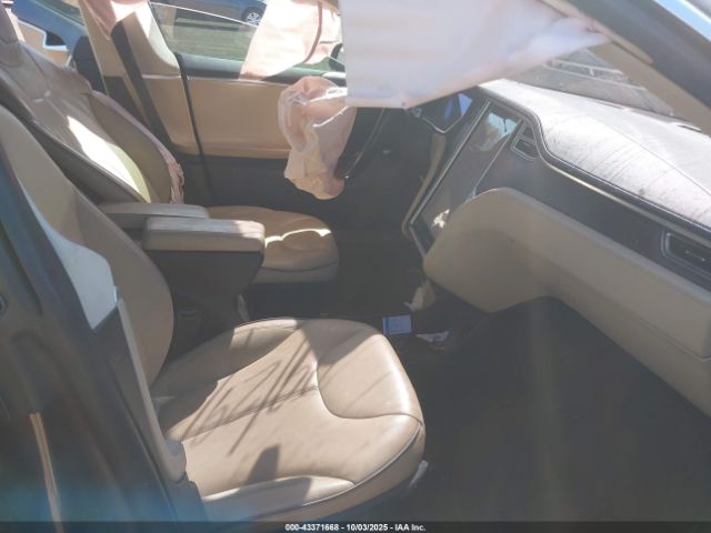 2014 TESLA MODEL S 5YJSA1H1XEFP40091 Photo 4