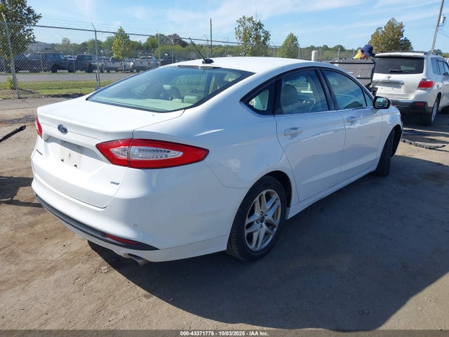 3FA6P0H76ER235913 Ford FUSION SE