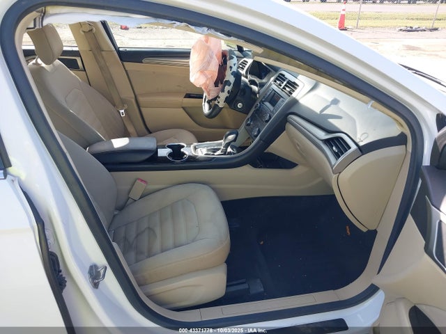 3FA6P0H76ER235913 Ford FUSION SE