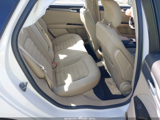 3FA6P0H76ER235913 Ford FUSION SE