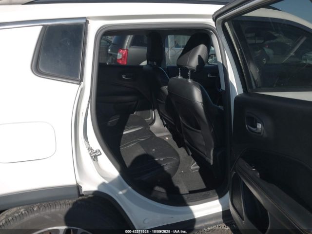 2018 JEEP COMPASS 3C4NJDBB3JT483660 Photo 7