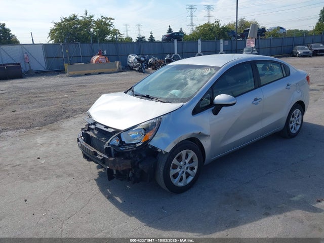 KIA dohc gamma 2014 KNADM4A33E6395962 Image 2
