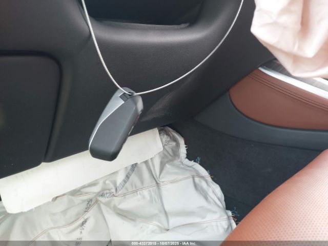 2025 BMW X5 5UX23EU04S9Y40478 Photo 10