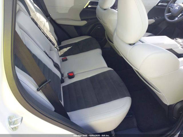 2025 MITSUBISHI OUTLANDER JA4J4VA8XSZ020369 Photo 7