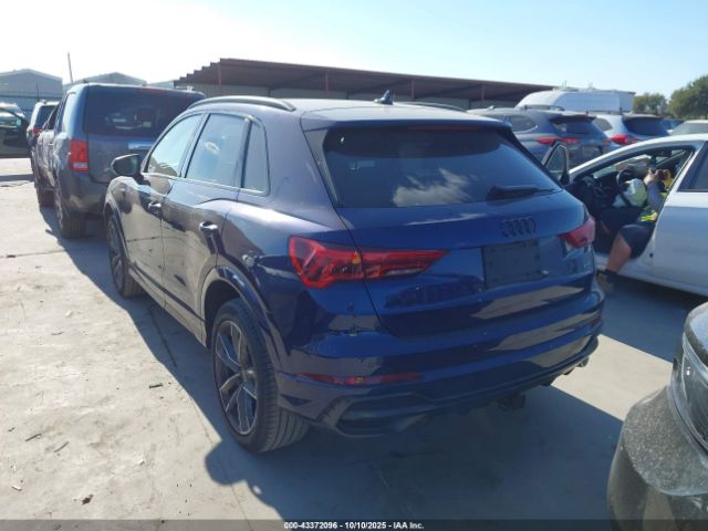 2022 AUDI Q3 WA1DECF3XN1100396 Photo 2