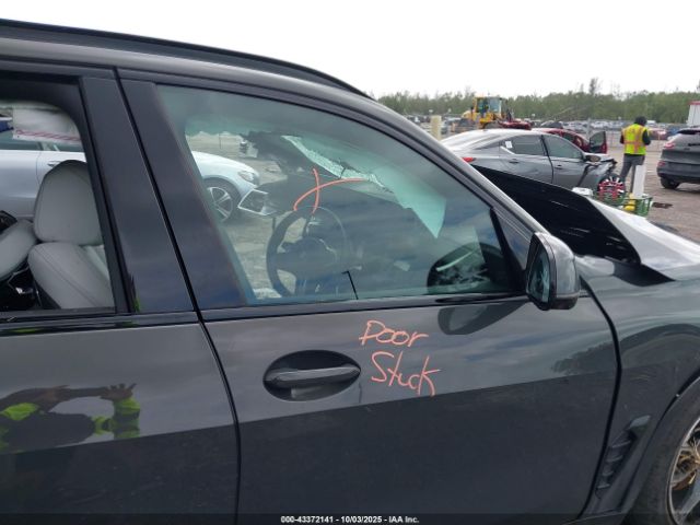 2025 BMW X5 PHEV 5UX43EU02S9X02415 Photo 4