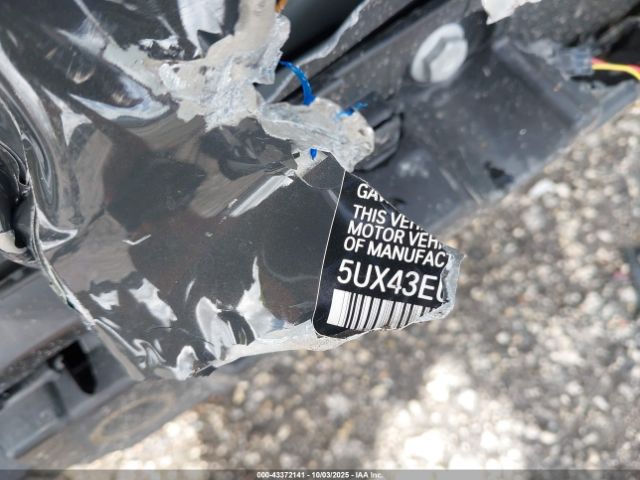 2025 BMW X5 PHEV 5UX43EU02S9X02415 Photo 8