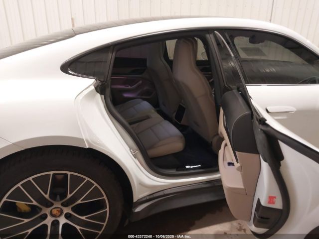 2022 PORSCHE TAYCAN WP0AA2Y1XNSA13136 Photo 7