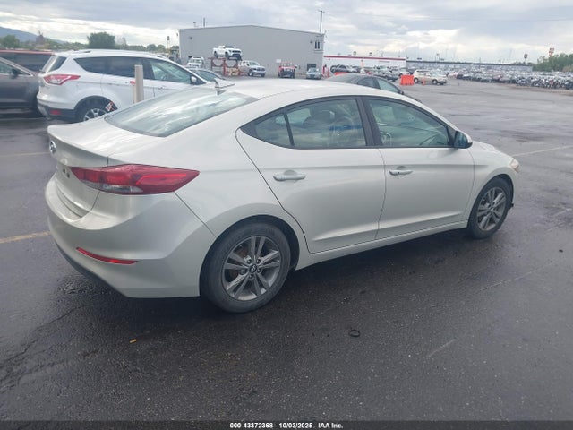 5NPD84LFXHH011345 Hyundai Elantra