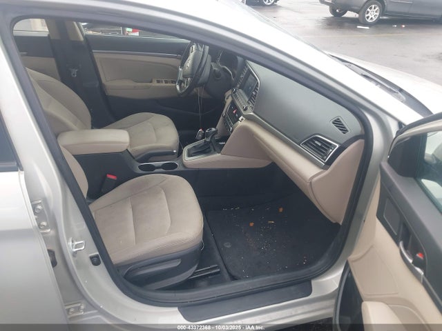 5NPD84LFXHH011345 Hyundai Elantra