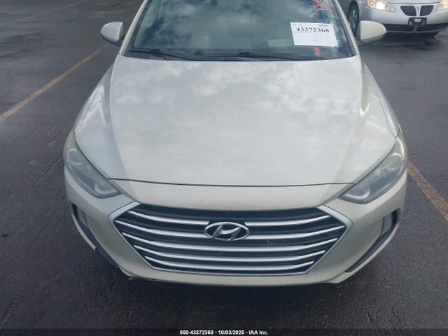 5NPD84LFXHH011345 Hyundai Elantra