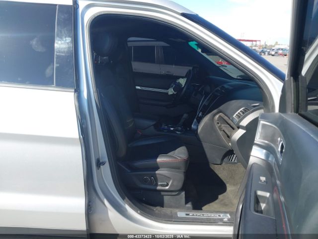 2016 FORD EXPLORER 1FM5K8GT9GGB18625 Photo 4