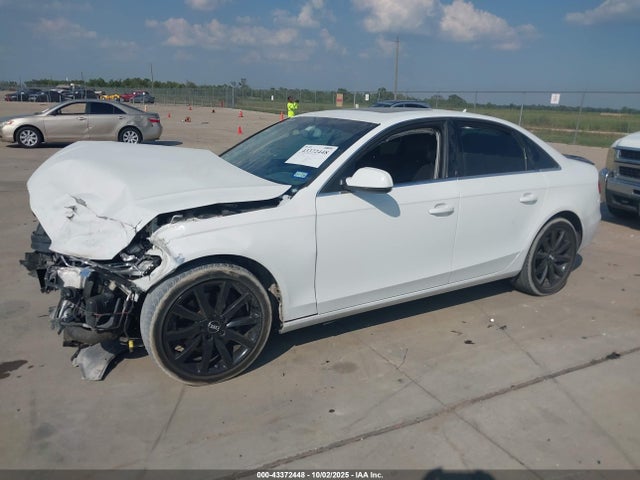 2013 AUDI A4 WAUEFAFL9DA141786 Photo 1