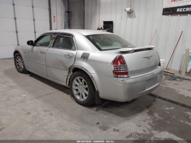 2005 CHRYSLER 300C 2C3JA63H15H615492 Photo 2