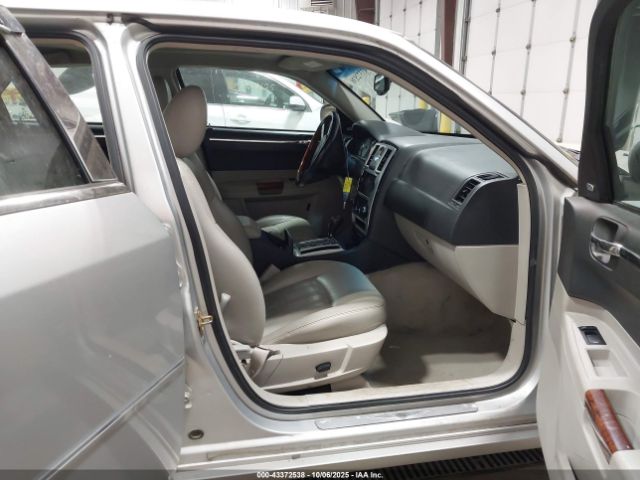 2005 CHRYSLER 300C 2C3JA63H15H615492 Photo 4