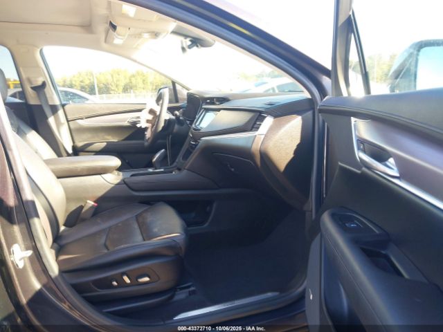 2017 CADILLAC XT5 1GYKNDRSXHZ207759 Photo 4
