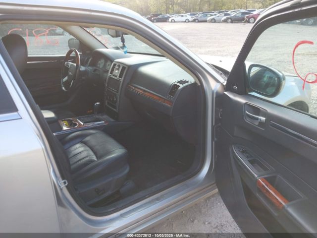 2010 CHRYSLER 300C 2C3CA6CT5AH115763 Photo 4