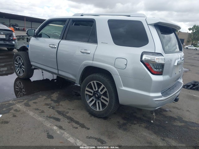 Toyota 4runner 2018 JTEBU5JR0J5509819 Image 15